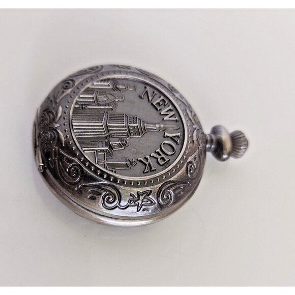 Beautiful Vintage Collection New York Skyline Quartz Pocket Watch New Battery - Picture 5 of 14